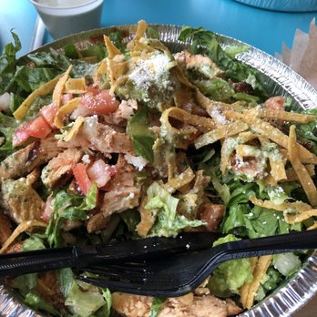 Costa Vida - Grilled chicken salad - Mexican Near Me - Apple Valley, Minnesota