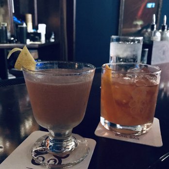 Buhl Bar - Cocktail Bars Near Me - Detroit, Michigan