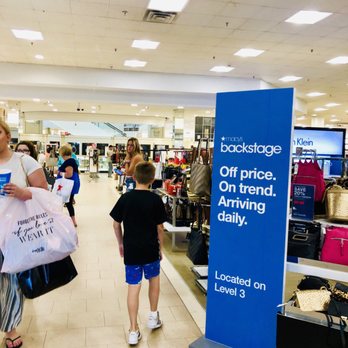 Macy's - Department Stores Near Me - Lake Grove, New York