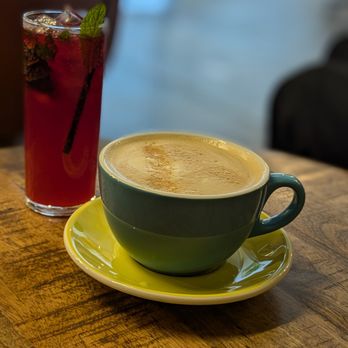 Offbeat Coffee - Hibiscus Fizz and coffee - Coffee & Tea Near Me - Salem, Oregon