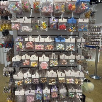 Ama's Dream Shop - Gift Shops Near Me - Aiea, Hawaii Ama's Dream Shop - Gift Shops Near Me - Aiea, Hawaii