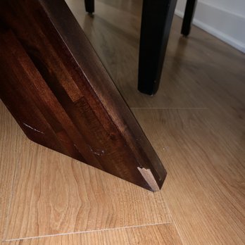 FlatRate Moving - Damaged Pottery Barn table, chunks of wood missing on all 4 legs because movers didn't have blankets ?!?! - Movers Near Me