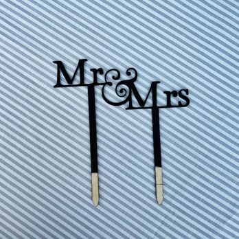 Surprise Balloons - Mr & Mrs Wedding Cake Topper - Balloon Services Near Me Surprise Balloons - Mr & Mrs Wedding Cake Topper - Balloon Services Near Me