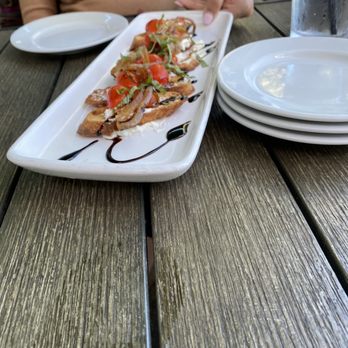 Foster's Kitchen Waikoloa - Bruschetta - American Near Me - Waikoloa, Hawaii