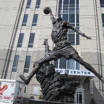 United Center - Stadiums & Arenas Near Me - Chicago, Illinois United Center - Stadiums & Arenas Near Me - Chicago, Illinois