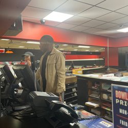 AMF Woodlawn Lanes - The super fine guy