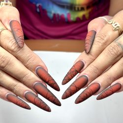 H3 Nails