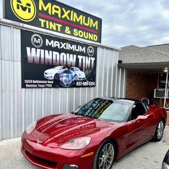 Maximum Tint & Sound - Auto Tint and Gloss Black roof wrap - Car Stereo Installation Near Me - Houston, Texas Maximum Tint & Sound - Auto Tint and Gloss Black roof wrap - Car Stereo Installation Near Me - Houston, Texas