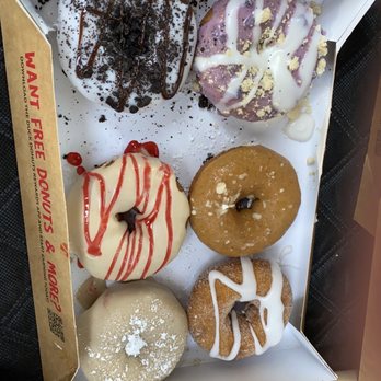 Duck Donuts - Half dozen of heaven - Donuts Near Me - Naperville, Illinois