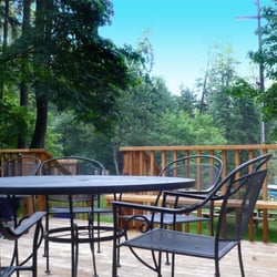 Watson's Alpenhorn Cafe - Deck seating atWatson's Alpenhorn Cafe