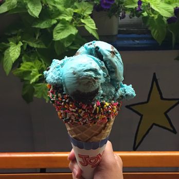 Dairy Delight - Ice Cream & Frozen Yogurt Near Me - Malden, Massachusetts