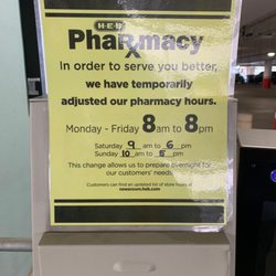 H-E-B Pharmacy - Shows supposed to be open, BUT CLOSED!