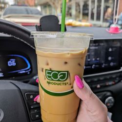 Joe Van Gogh - Iced vanilla oat latte - lifewithhanny