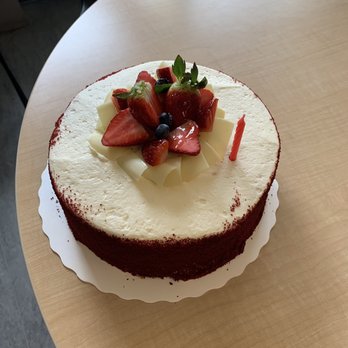 85°C Bakery Cafe-Tukwila - Red velvet - Bakeries Near Me - Tukwila, Washington 85°C Bakery Cafe-Tukwila - Red velvet - Bakeries Near Me - Tukwila, Washington