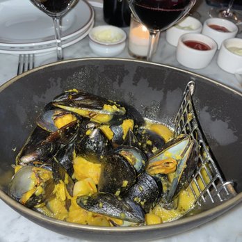 Bouchon - Moules au Safran - French Near Me - Yountville, California Bouchon - Moules au Safran - French Near Me - Yountville, California