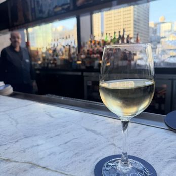 BIG Bar - Wine with a view - Lounges Near Me - Chicago, Illinois BIG Bar - Wine with a view - Lounges Near Me - Chicago, Illinois