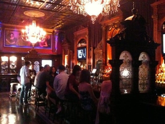 Photo of Rí Rá Irish Pub - Atlanta, GA, US. The main bar.