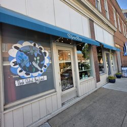WyndRose Boutique - A view of the storefront from the sidewalk.