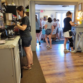 Peach's - Breakfast & Brunch Near Me - North Conway, New Hampshire Peach's - Breakfast & Brunch Near Me - North Conway, New Hampshire