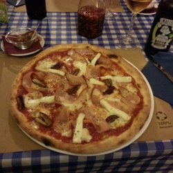 Meson - Pizza Lanzarote (Bacon, Ziegenkäse, Datteln)