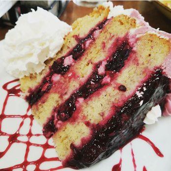 Linn's Restaurant - American Near Me - Cambria, California
