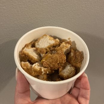 Bubba's 33 - Crispy Chicken Salad - Pizza Near Me - Macomb, Michigan