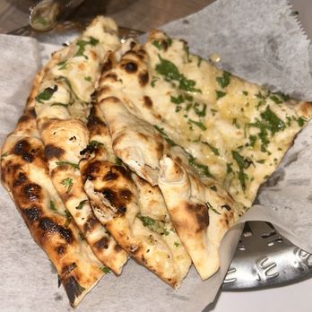 Dhabewala Indian Shack - Garlic Naan - Indian Near Me - Stamford, Connecticut