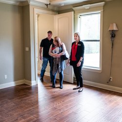 Mary Lou Clendenin - RE/MAX First Choice - Mary Lou Clendenin, Broker Associate