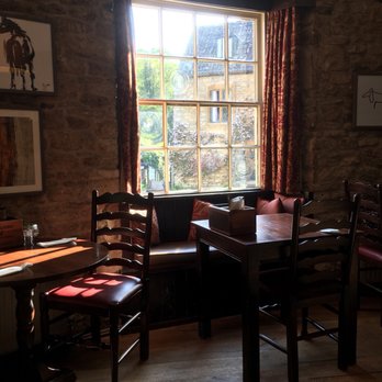 Castle Inn - Hotels Near Me