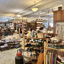 Bay City Antique Center