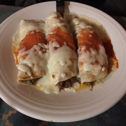 El Bracero Mexican Restaurant - 3 burritos