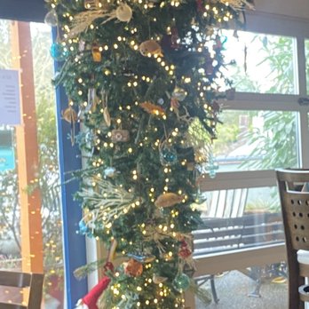 Saltwater Cafe - Upside down XMas tree - New American Near Me - Point Roberts, Washington