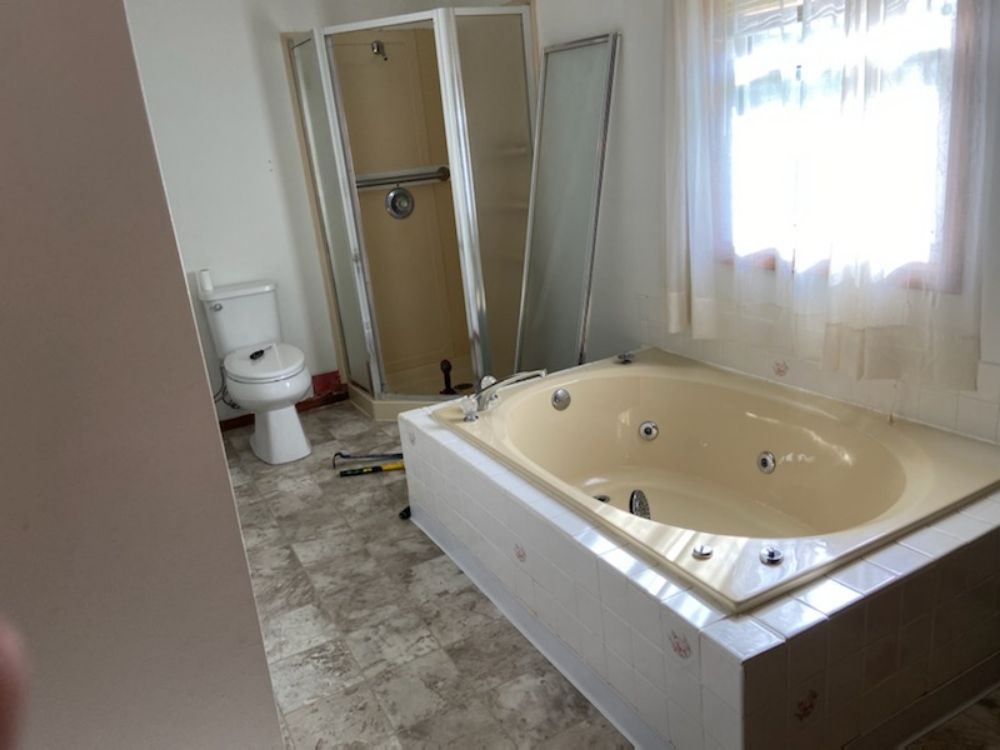 Slide of Do It All Construction