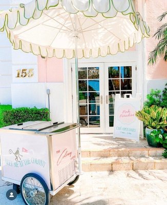 Pink Paradise Café by null