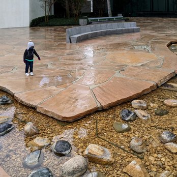 California Scenario - Lots of running water - Botanical Gardens Near Me - Costa Mesa, California