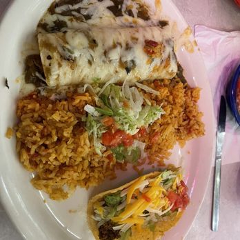 Chuy's - Beef taco with chicken enchilada - Mexican Near Me - Murfreesboro, Tennessee