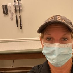 MD Now Urgent Care - Waited to see doctor Finally she arrived After waiting For Dr she made me Wait another 15 minutes to take test