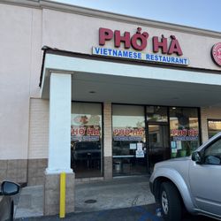 Pho Ha Vietnamese Restaurant - Signage