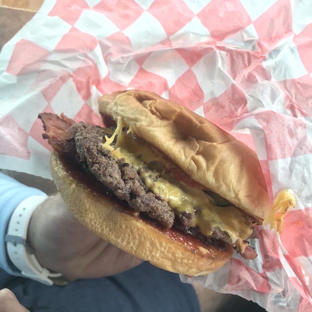 Grumpy Dave’s - Bacon cheeseburger - Burgers Near Me - Ballinger, Texas