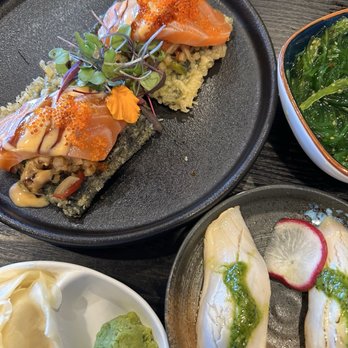 Sushi Kashiwa - Salmon Kashiwa Fish Taco(2pc). Yummy - Sushi Bars Near Me - Pacifica, California