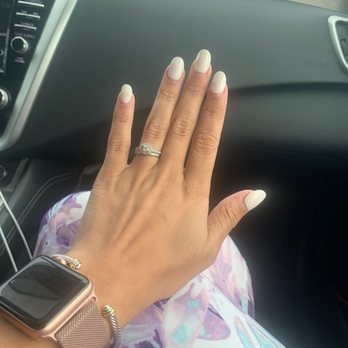 Rio Nails - This is over 4 weeks with dip powder! Considering they are white and it's been this many weeks, they still look great! - Nail Salons Near Me - Miami, Florida Rio Nails - This is over 4 weeks with dip powder! Considering they are white and it's been this many weeks, they still look great! - Nail Salons Near Me - Miami, Florida