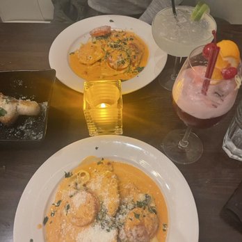 Cafe Fiore - Chicken Fiore - Italian Near Me - Branford, Connecticut Cafe Fiore - Chicken Fiore - Italian Near Me - Branford, Connecticut