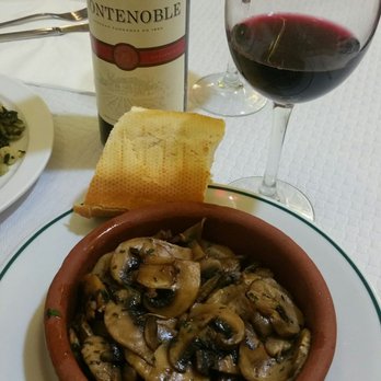 La Sanabresa - Champanos with garlic and steak - Spanish Near Me - Madrid, M La Sanabresa - Champanos with garlic and steak - Spanish Near Me - Madrid, M