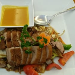 Restaurant Mai Mai - Ente auf Reis und Gemüse mit Orangensauce