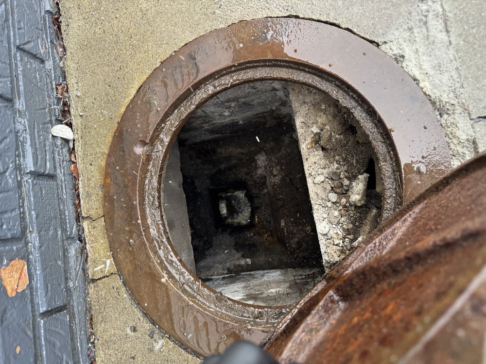 Slide of Sewer Pro Plumbing