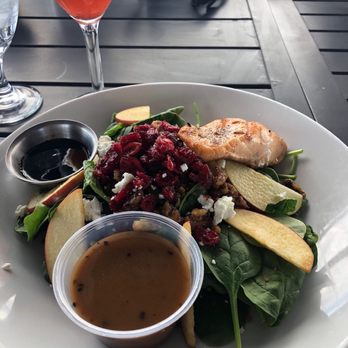 Sailor Jack's - Autumn salad with salmon with strawberry martini - Seafood Near Me - Benicia, California