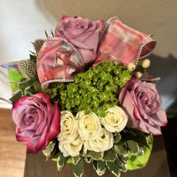French Peas Flower Shop - Pint Pottery Delight just as beautiful as shown on the website