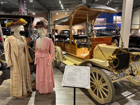 Fountainhead Antique Auto Museum by null