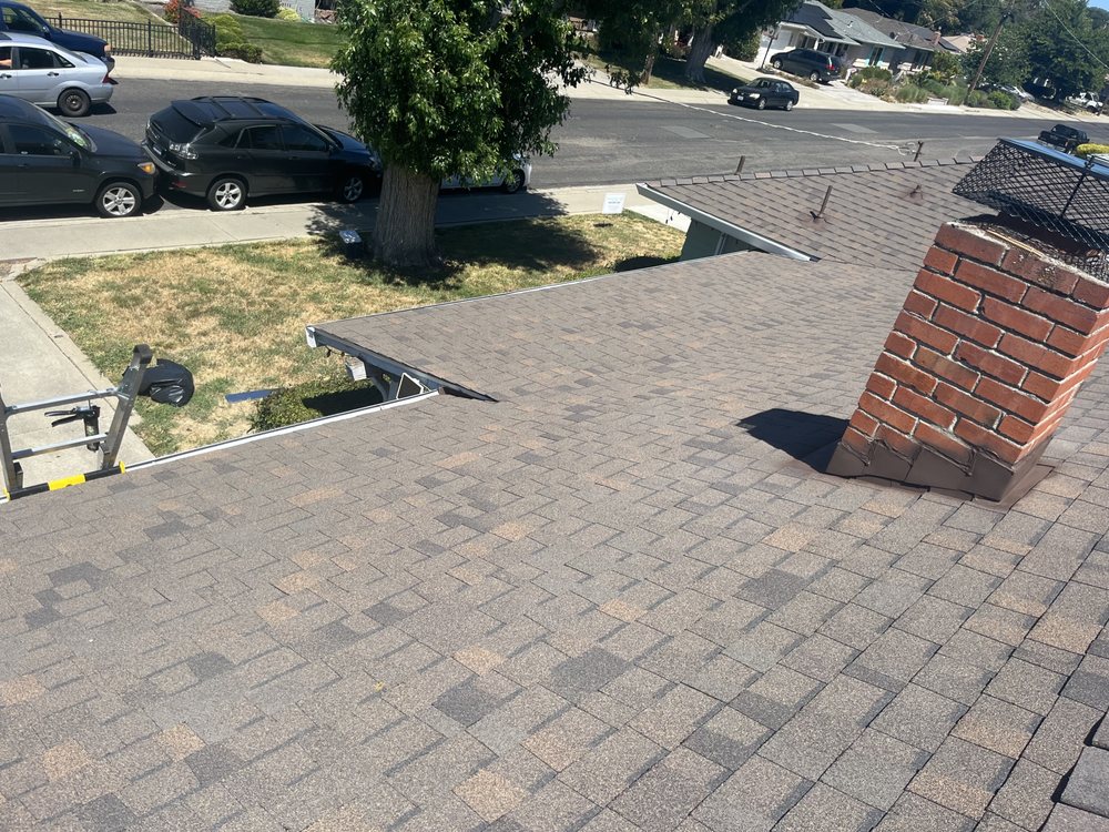 Slide of Fredy's Roofing