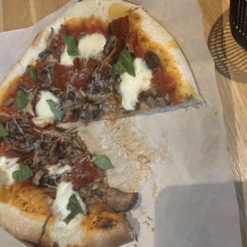 True Food Kitchen - pizza - New American Near Me - Reston, Virginia True Food Kitchen - pizza - New American Near Me - Reston, Virginia